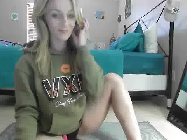 [23 Nov 14:25] Private Show - video by Heyitsmee33 cam model