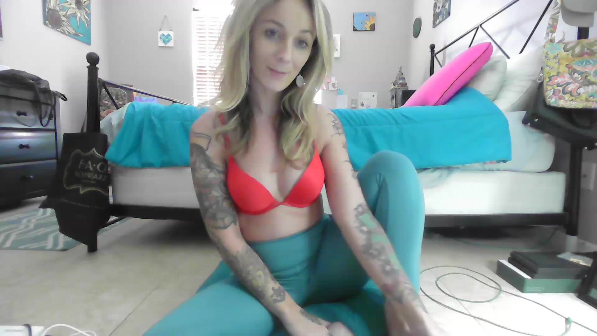 [7 Feb 14:07] Private Show - video by Heyitsmee33 cam model