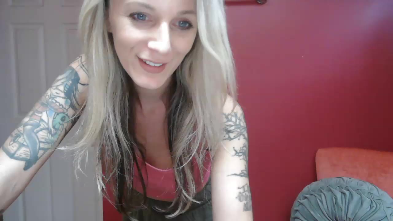 [8 Oct 10:06] Private Show - video by Heyitsmee33 cam model