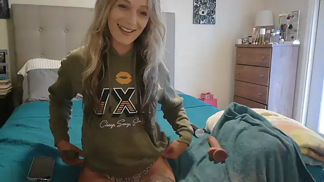 [24 Jul 16:04] Private Show - video by Heyitsmee33 cam model