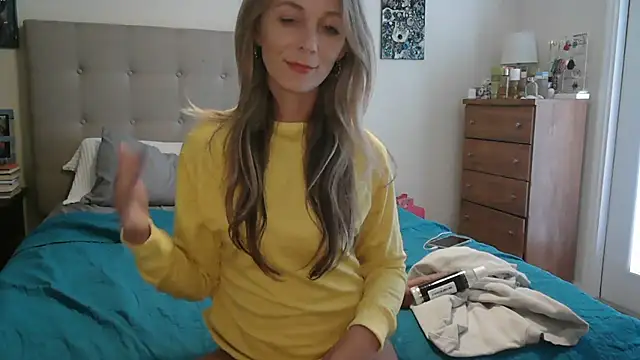 [18 Sep 14:19] Private Show - video by Heyitsmee33 cam model