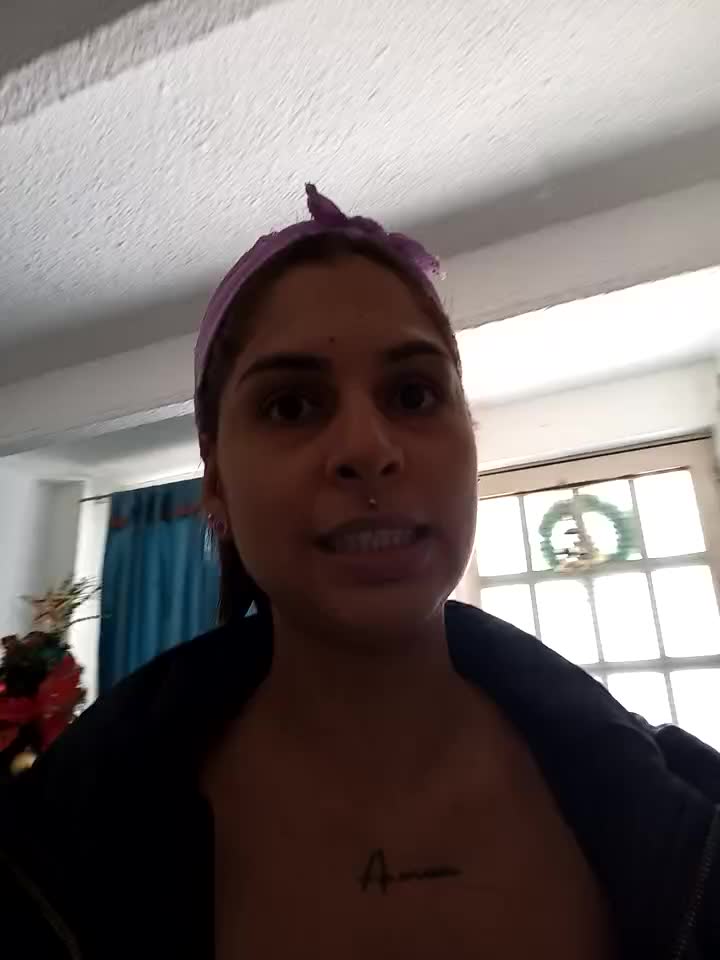 A bith of cum ;) - video của người mẫu cam charlotte_stevenss_