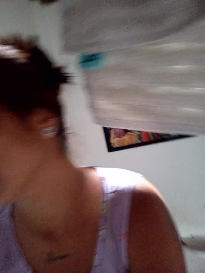 finger pussy a bit :) - video của người mẫu cam charlotte_stevenss_