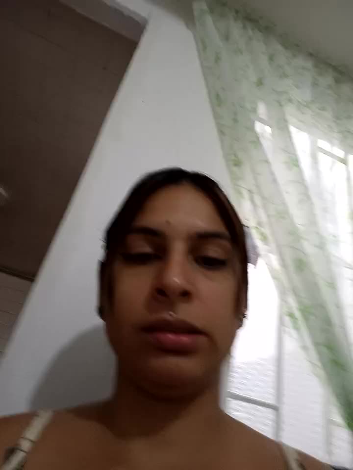 A bith squirt for u in secret ;] - video của người mẫu cam charlotte_stevenss_