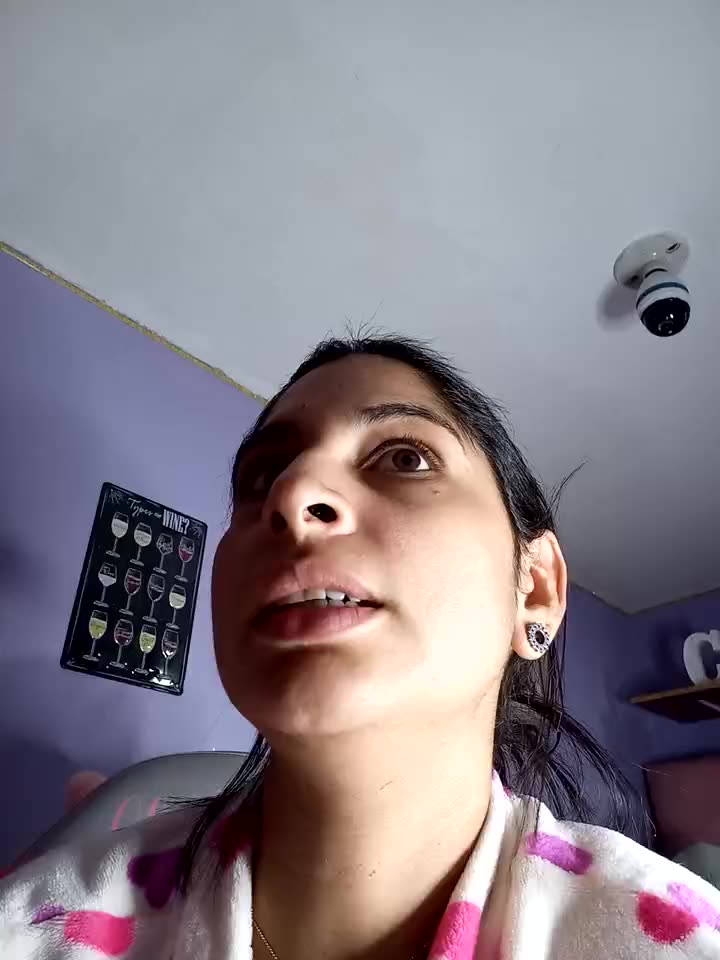 naked squats and dancing😎🤪 - video của người mẫu cam charlotte_stevenss_