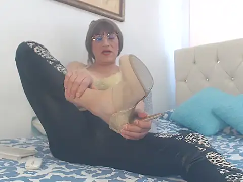 Disfrutando de mi polla