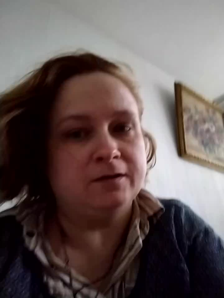 [17 Apr 19:18] Private Show - video by CitratedPaean cam model