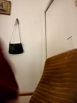 [13 Jul 23:19] Private Show – video od webkamerové modelky She-devilx