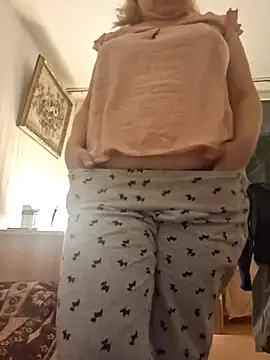 [8 Sep 22:38] Private Show – video od webkamerové modelky She-devilx