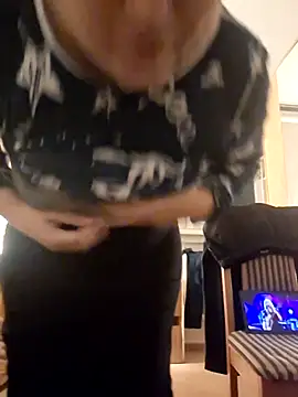 [21 Sep 23:14] Private Show – video od webkamerové modelky She-devilx