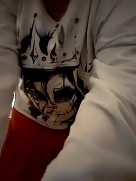 [14 Nov 00:33] Private Show – video od webkamerové modelky She-devilx