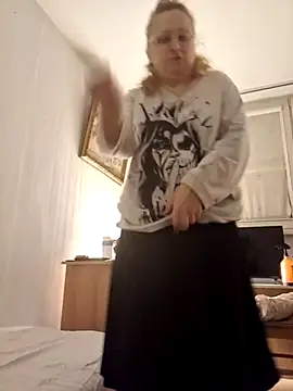 [25 Dec 17:00] Private Show – video od webkamerové modelky She-devilx