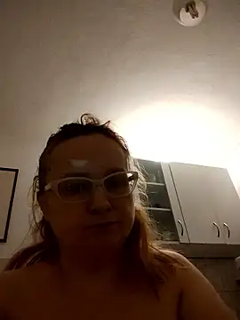 [26 Dec 00:23] Private Show – video od webkamerové modelky She-devilx