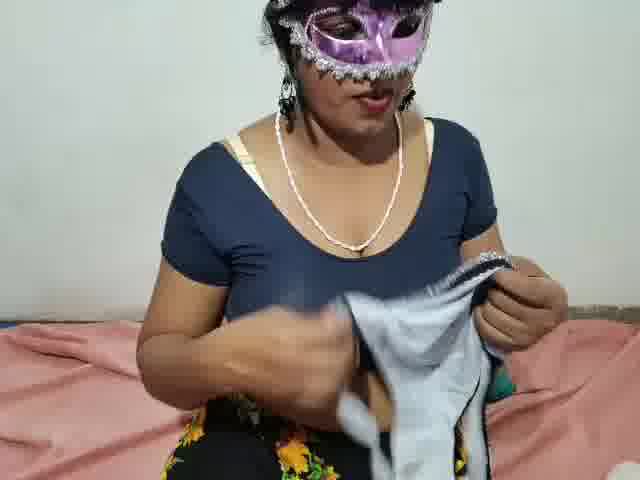 Private Show – видео вебкам-модели shani-akki