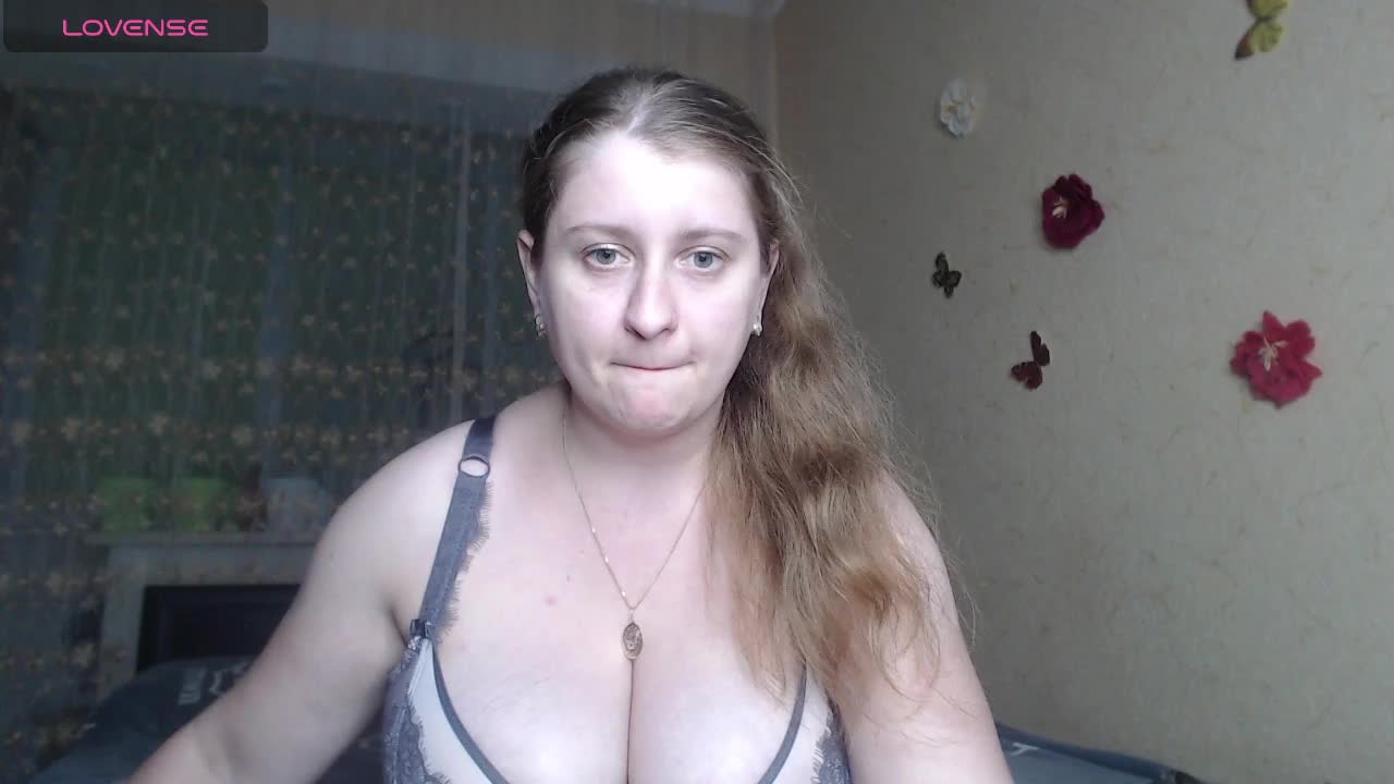 Rub pussy booty Milf - video by CumCpl cam model
