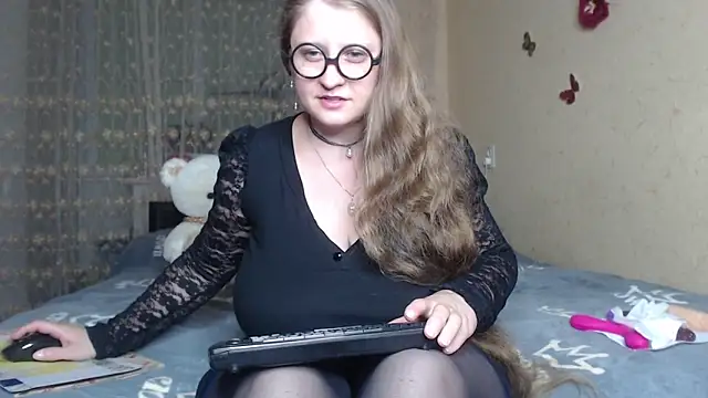 Sexy teacher masturbate with dildo - video by CumCpl cam model
