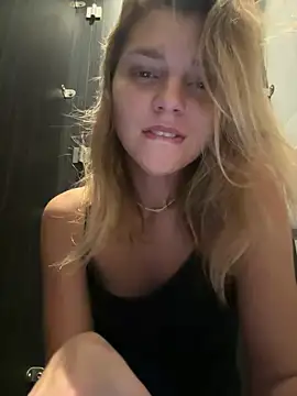 FUST CUM WITH DILDO - ValenciaShock adlı kamera modelinin videosu