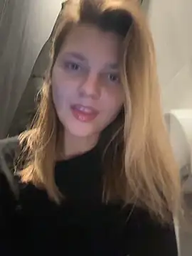 DILDO IN PUBLIC - 視頻由 ValenciaShock 主播提供