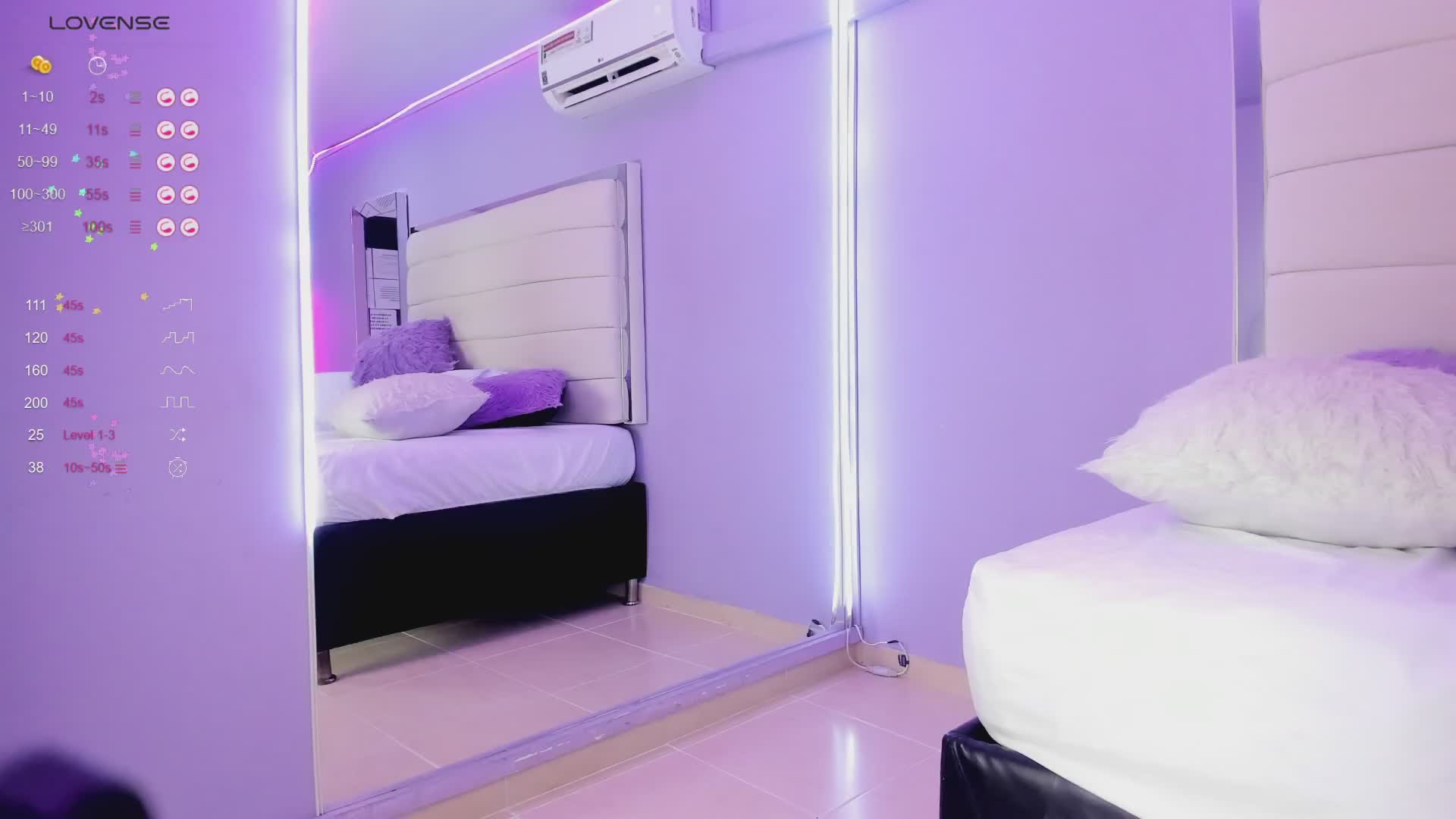 fuck with leggins!! - video by Isabella_Daniell cam model