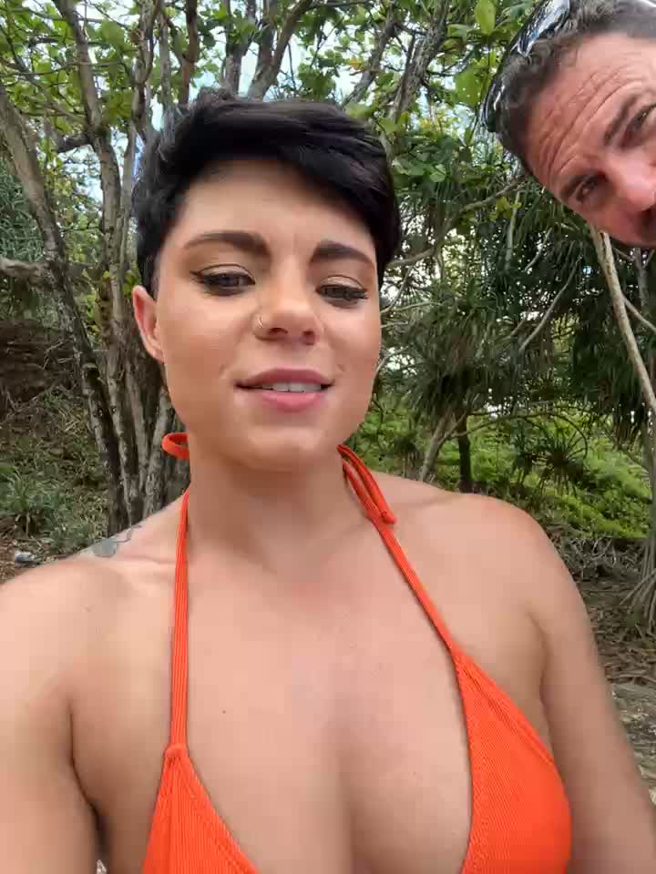 [18 Aug 11:41] Solo outdoor Fun - vídeo de la modelo de cam LukeLouHarvey