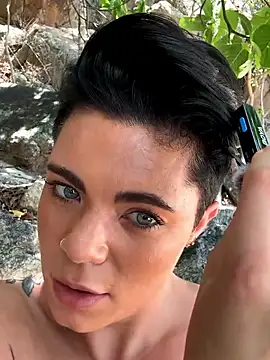 [27 Jun 12:00] Public Blowjob - video by LukeLouHarvey cam model