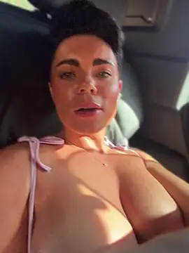 [22 Jun 15:40] sex in the car with creampie