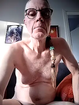 [25 Jan 12:38] Public Show - clip cu mixuman101 model videochat