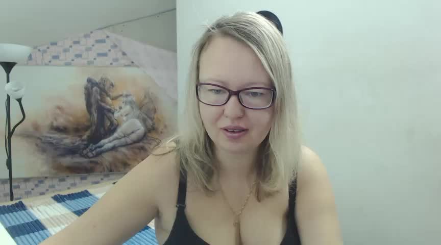 in pantyhose fuck my pussy - video của người mẫu cam Ivanka_sss