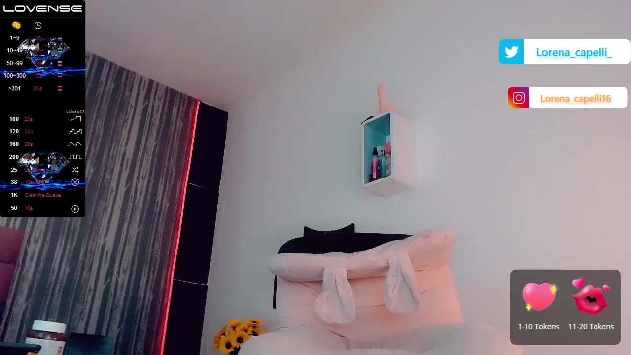 Very hot masturbation with a happy ending - video van lesly_xx cam-model