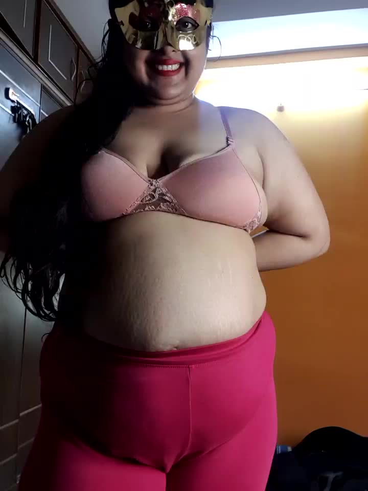 [28 Nov 00:20] Private Show－カメラキャストのAgniPriyaの動画