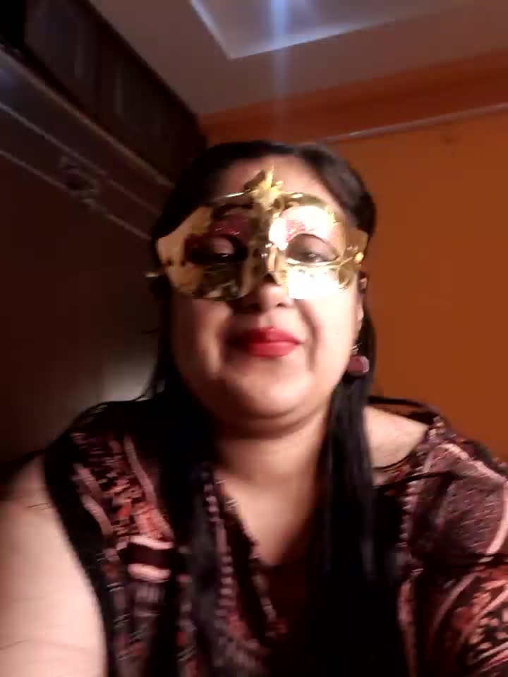 [22 Dec 21:40] Private Show－カメラキャストのAgniPriyaの動画