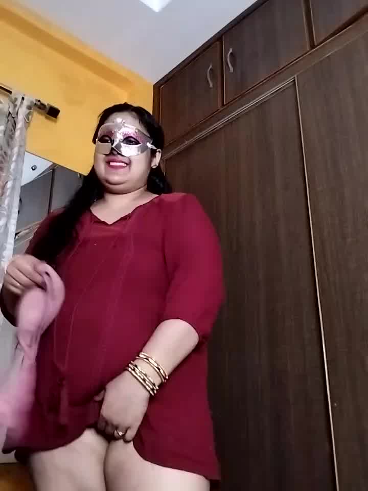 [25 Jan 04:55] Private Show－カメラキャストのAgniPriyaの動画