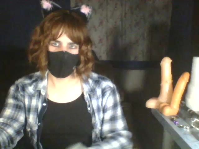 Wanking for  tipper while watching porn - Vídeo de Ginny-the-bdsm-nympho, modelo de vídeos