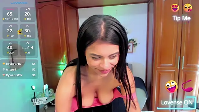 hot 🔥🥵 - video by Julia-roberths cam model