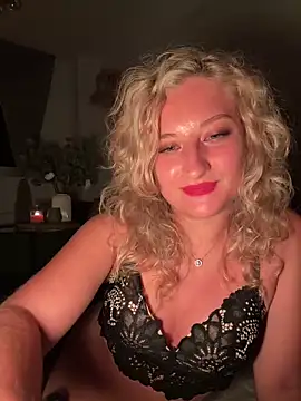 (Sekretärin, PussyPumpe, Deepthroat) Private Show - فيديو من MileySummer موديل الكام