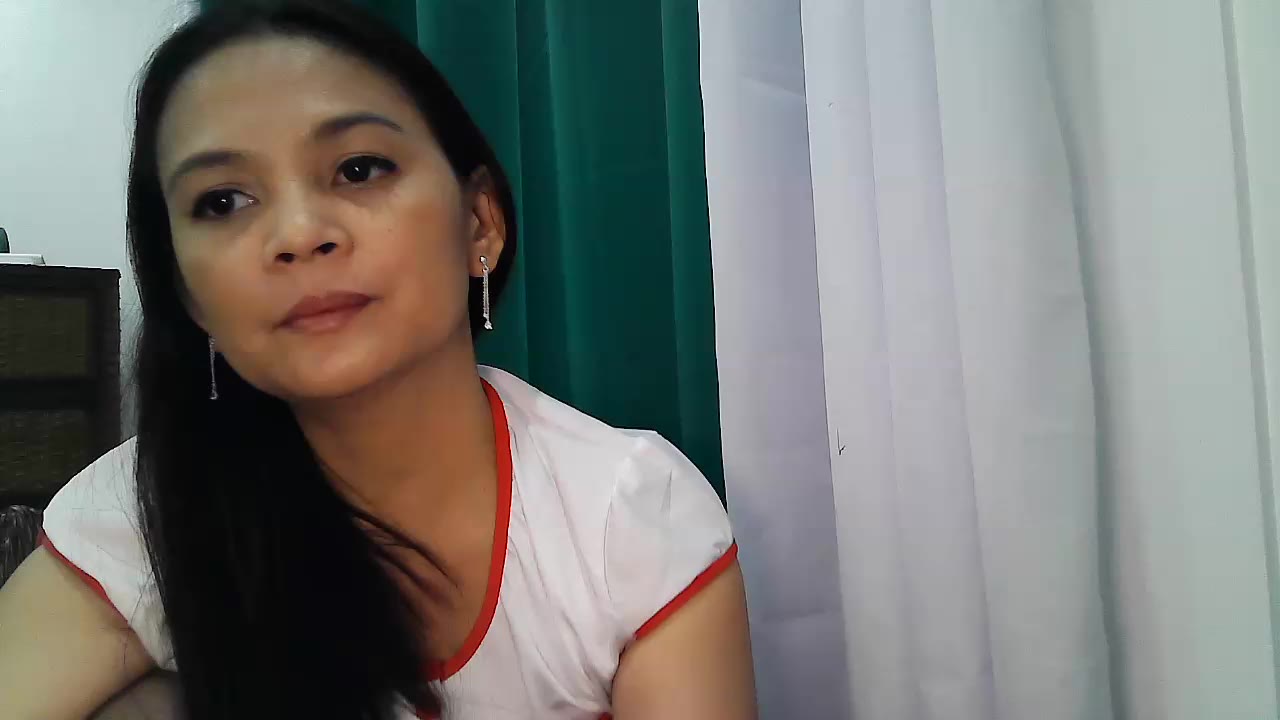 Spanking my ass - video oleh Kisses-13 kamera model