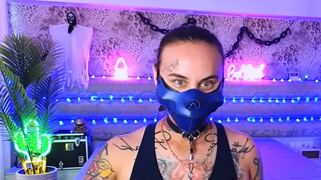 In my Privat, control of any toys is free - vídeo de Cool_Freak_ modelo de câmara