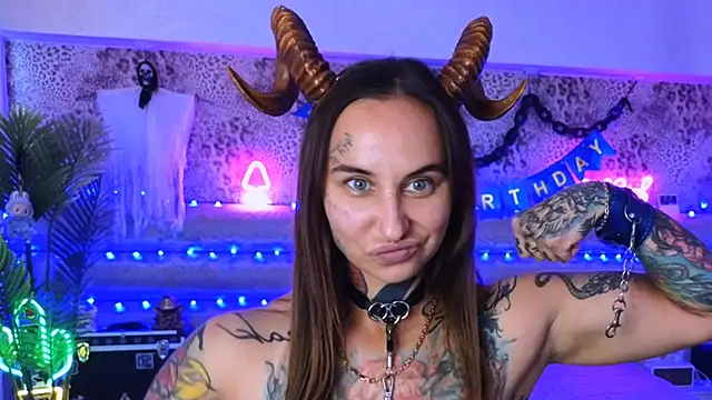 muscles flex - video by Cool_Freak_ cam model