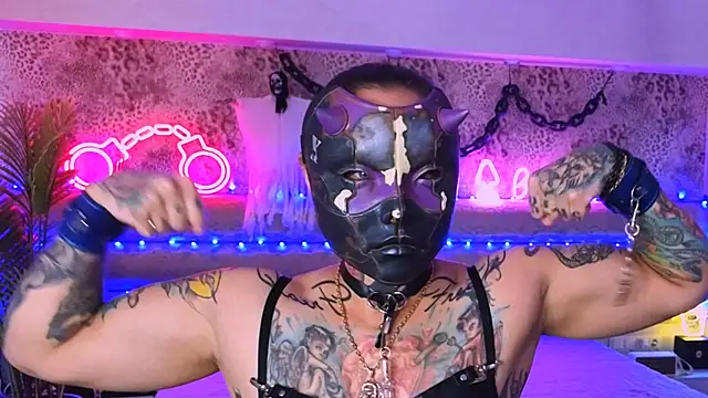 athletic body - video by Cool_Freak_ cam model