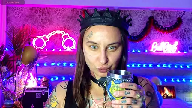 hard bdsm pain slave humiliation saliva handcuffs clamps on the nipples - vídeo de Cool_Freak_ modelo de câmara