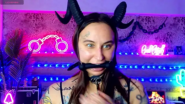Which gag do you like more? - vídeo de Cool_Freak_ modelo de câmara