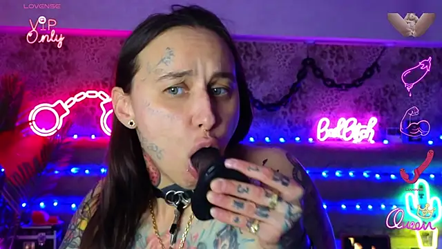 love it when I deepthroat and squirt at the same time - Cool_Freak_主播的视频