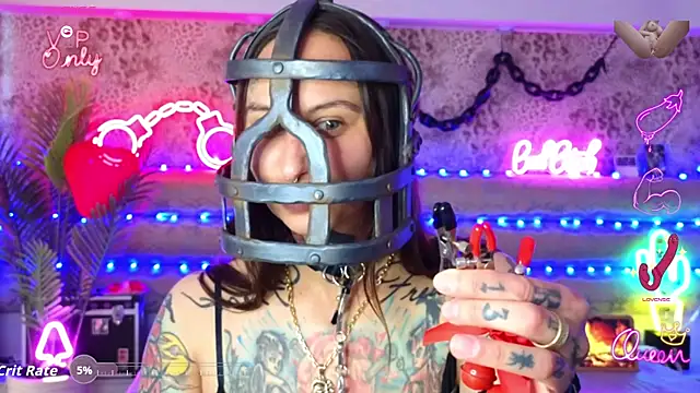 hard bdsm pain slave humiliation saliva handcuffs clamps on the nipples cell - vídeo de Cool_Freak_ modelo de câmara
