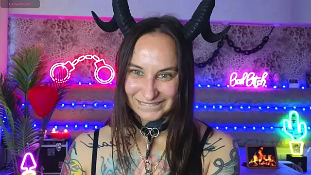 hard bdsm pain slave humiliation saliva handcuffs clamps on the nipples - video van Cool_Freak_ cam-model