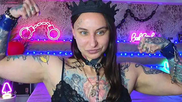 flex sport body bodybillding tattoo piersing - video van Cool_Freak_ cam-model