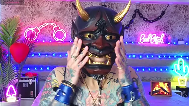 do you like masks and role-playing games? - video van Cool_Freak_ cam-model