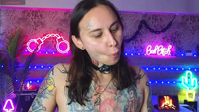 hard bdsm pain slave humiliation saliva handcuffs clamps on the nipples.deep throat drool - βίντεο μοντέλου Cool_Freak_