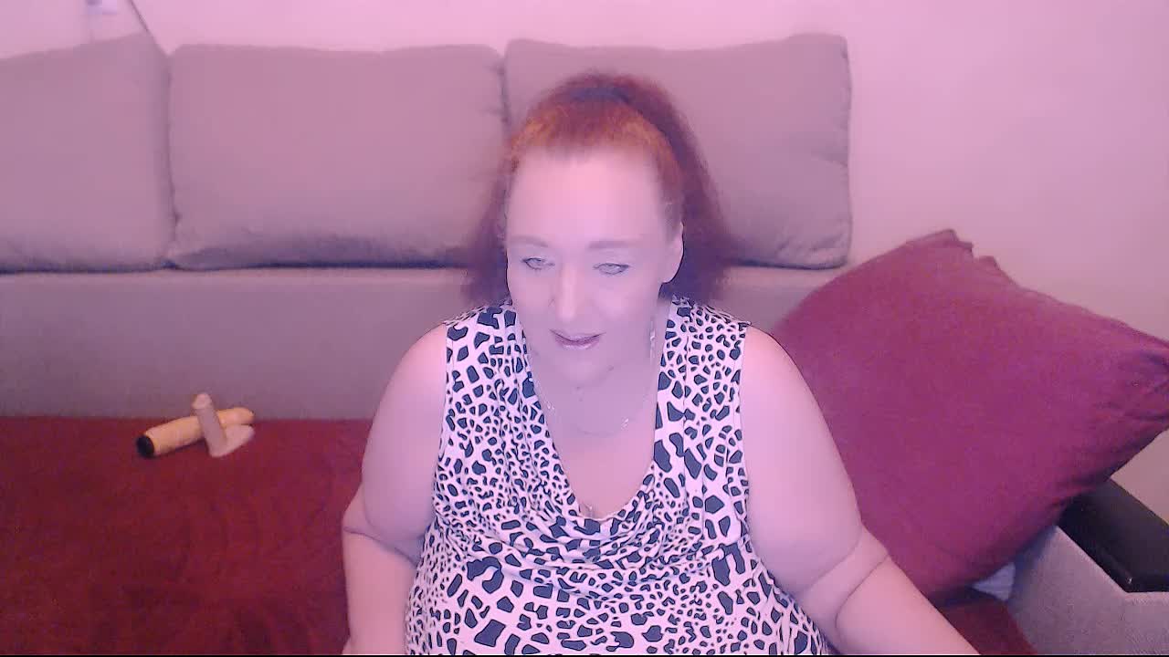 mmmm big dildo in my hot pussy, close up pussy throbbing - video by ANNAMATURE1 cam model