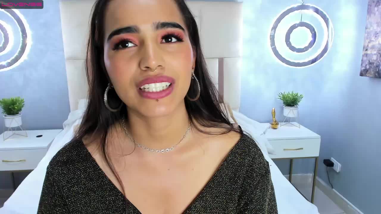 deep blowjob - video by Mia_Ferrari cam model