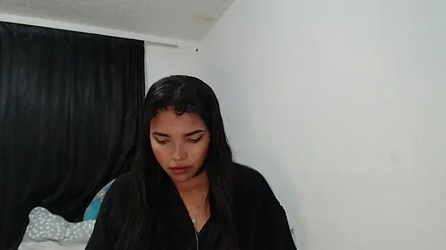 [4 Apr 16:51] Private Show - video van emilyharber cam-model